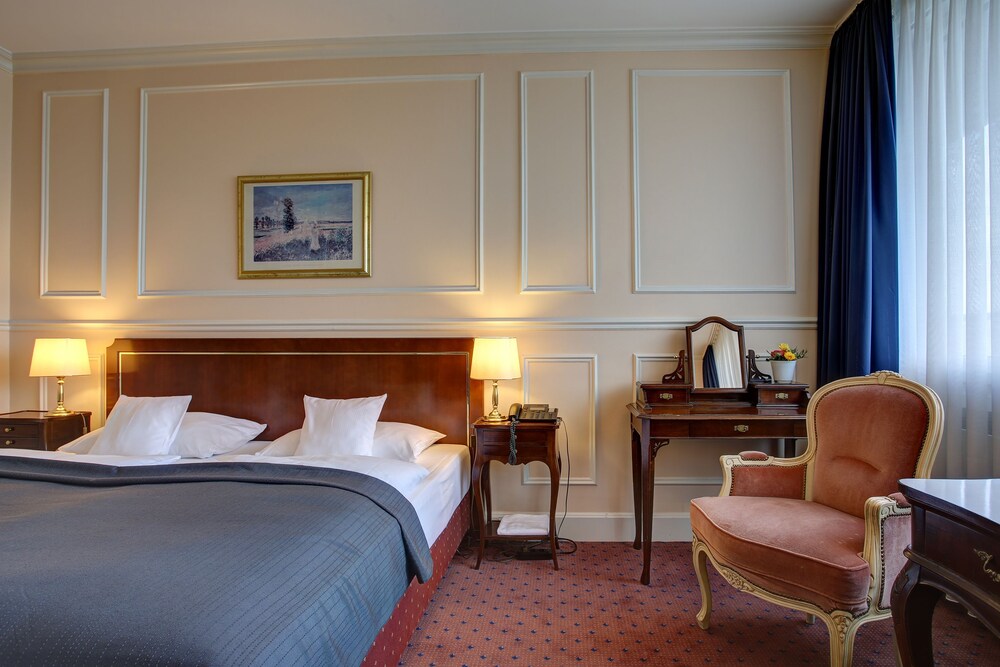 Centro Hotel Bristol — carbon neutral stay, Bonn