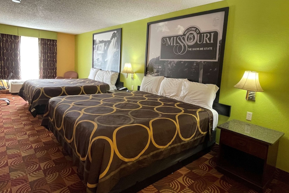 Super 8 by Wyndham Lake of the Ozarks - photo 11