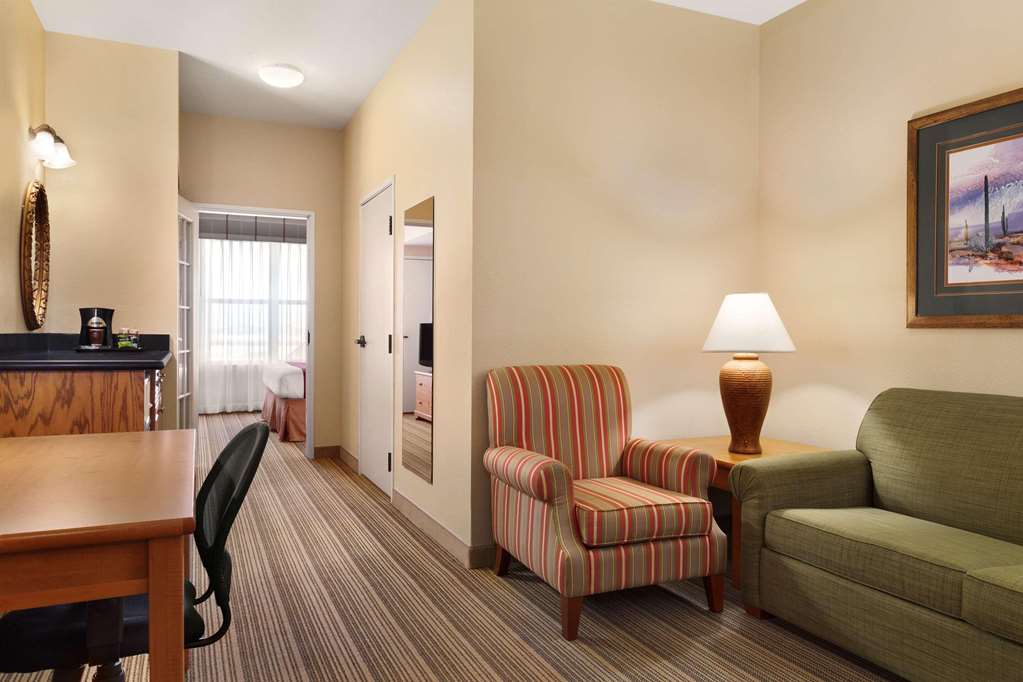 Country Inn & Suites by Radisson Tucson Airport AZ - photo 20