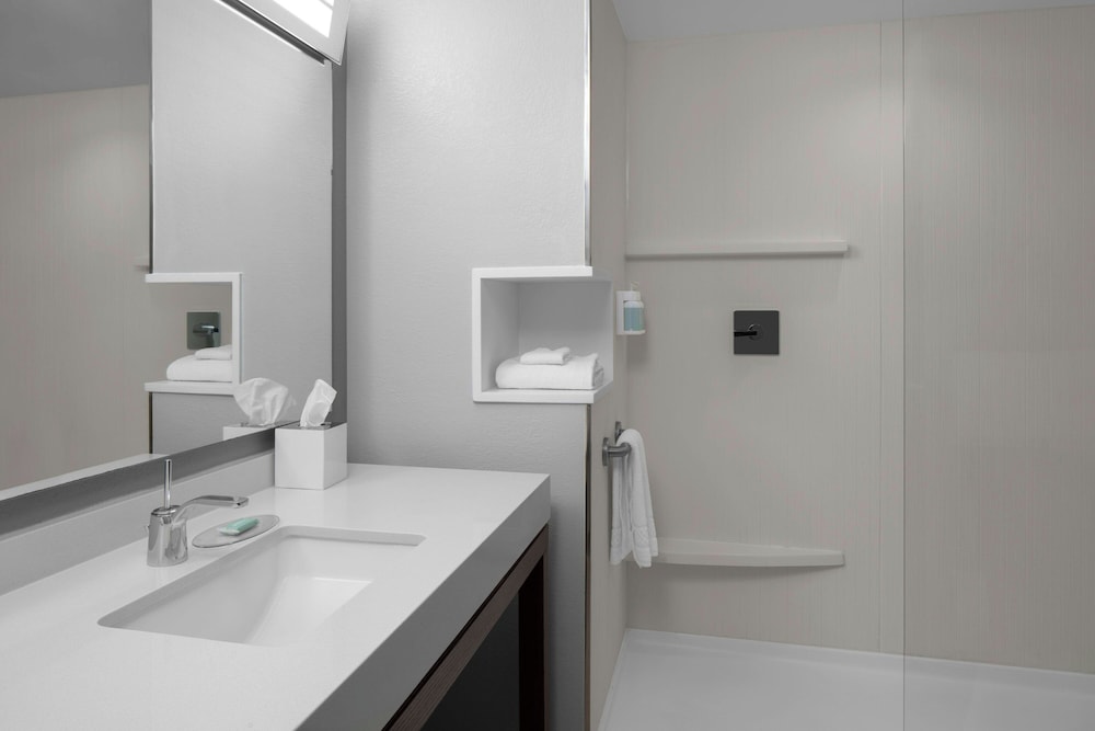 Courtyard by Marriott Charleston Summerville - photo 15