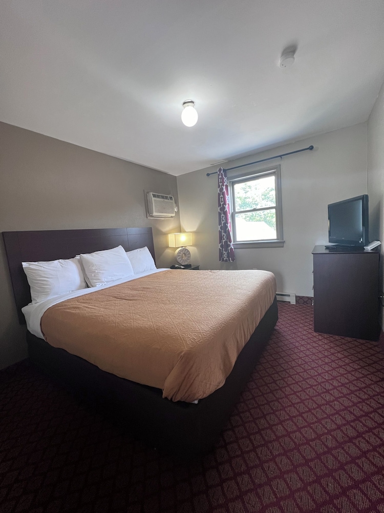 Rodeway Inn & Suites Hershey Chocolate Avenue - photo 6