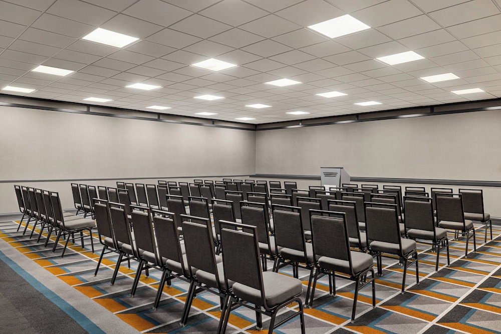 Crowne Plaza Louisville Airport Expo Ctr by IHG - photo 116
