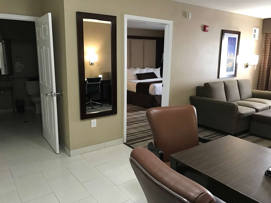 Best Western Plus Crawfordsville Hotel - photo 17