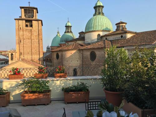 La Loggia Al Duomo Treviso — 4-Star Luxury Hotel in Treviso, Italy
