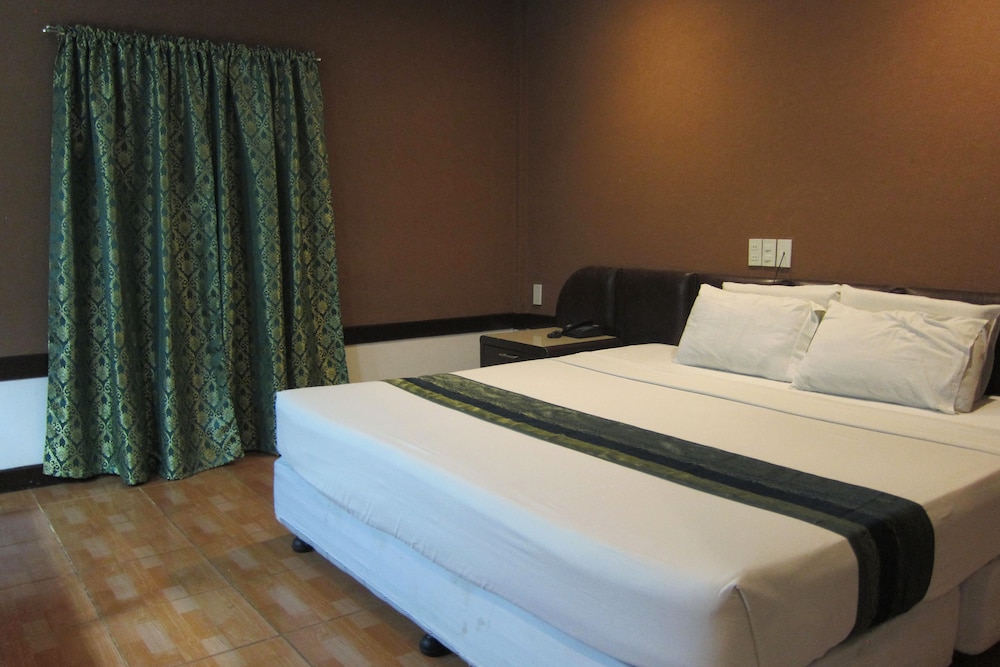 Holiday Spa Hotel — Cebu City — photo 5