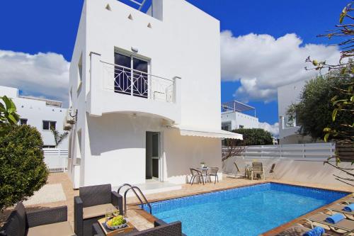 Villa Nissinia Nissi Beach Area — 4-Star Luxury Hotel in Ayia Napa, Cyprus