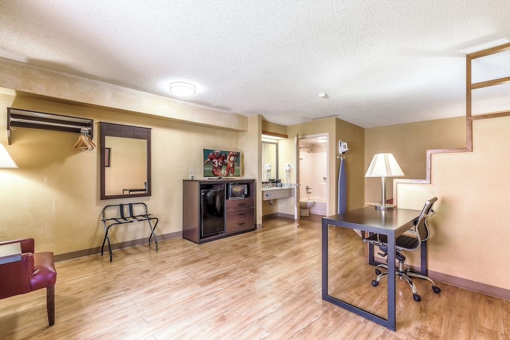 Red Roof Inn Amarillo West - photo 23