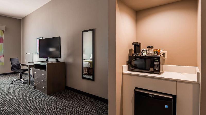 Best Western Plus Executive Residency Ascension Hotel - photo 33