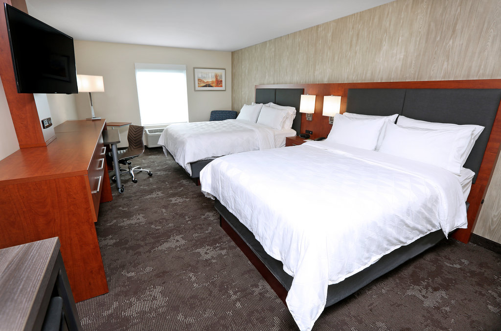 Holiday Inn & Suites Sioux Falls Airport by IHG - photo 36