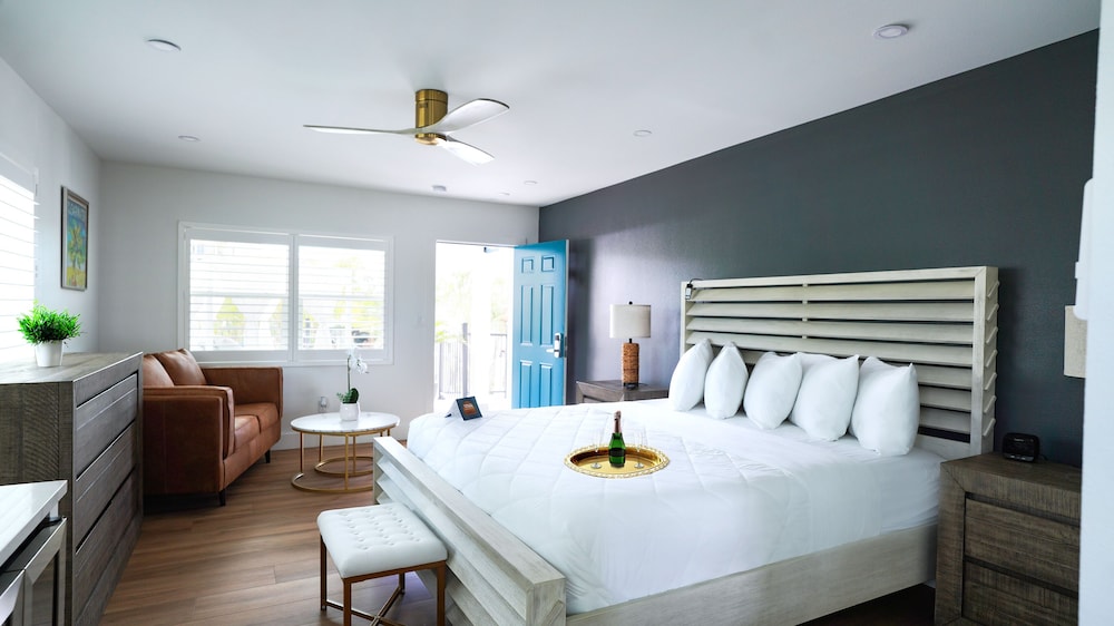 Ivory Sands Beach Suites - photo 19