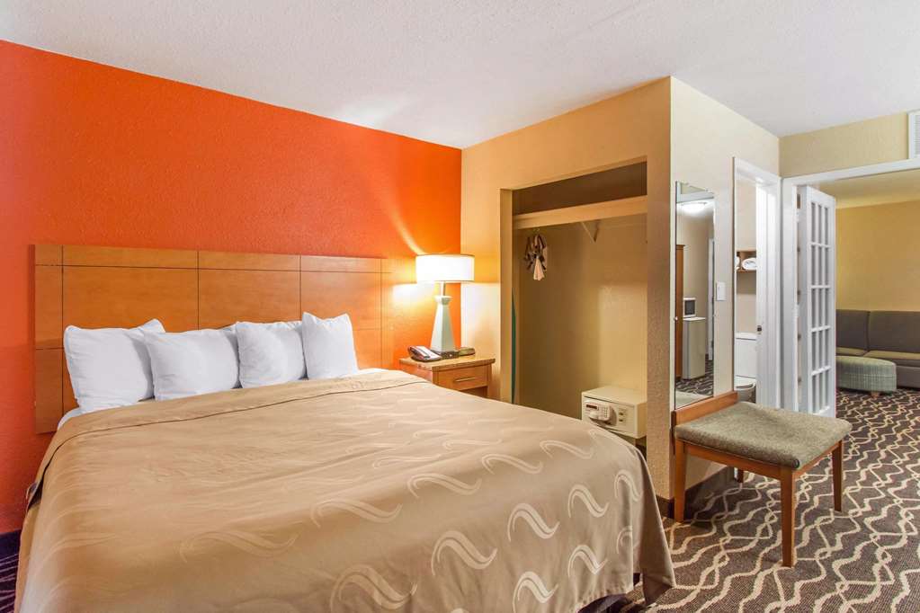 Quality Inn & Suites I 35 near Frost Bank Center - featured photo