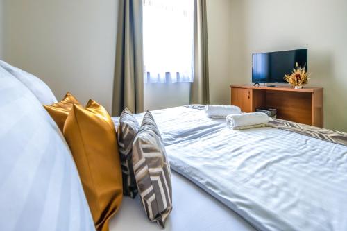 Hotel Anna Villa — Balatonfoldvar — photo 4