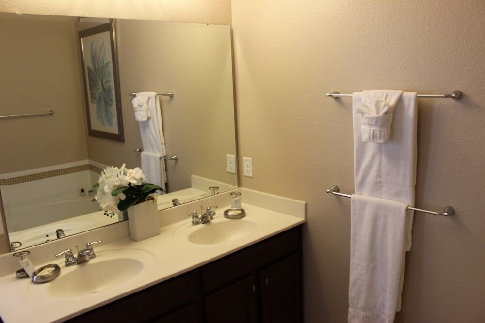 Aco92227 Solterra Resort 5 Bed 4.5 Baths Villa - photo 12