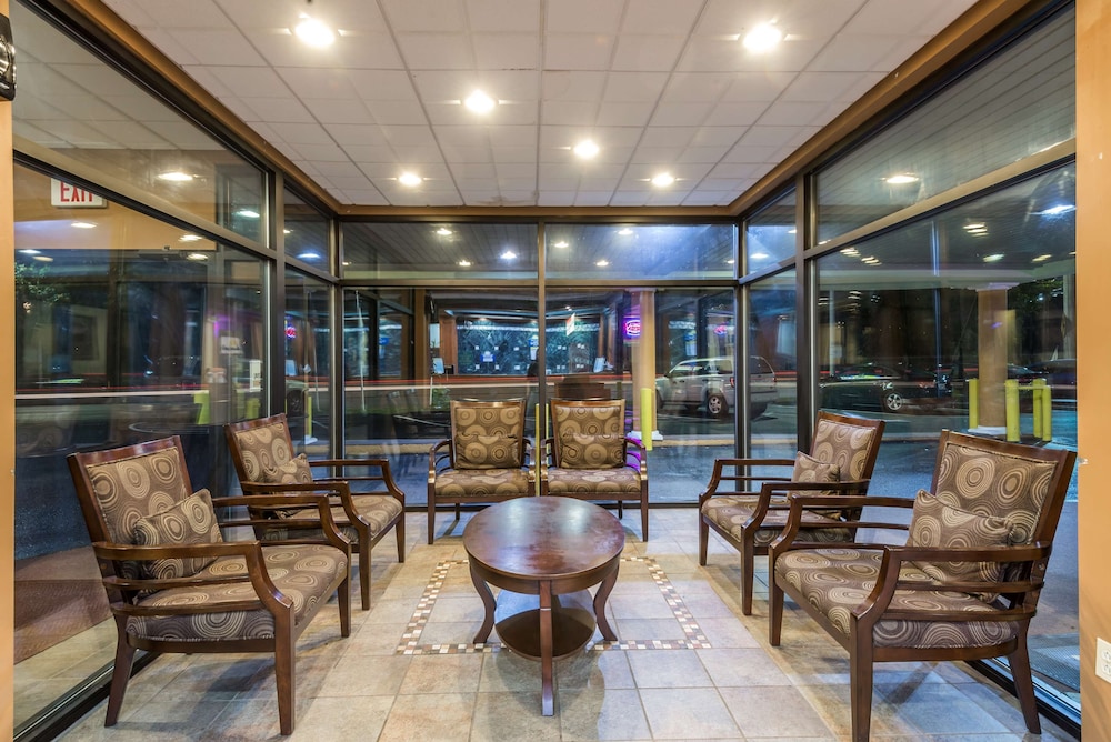 Days Inn by Wyndham Pittsburgh - photo 3