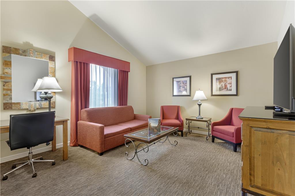 Best Western Plus Arroyo Roble Hotel & Creekside Villas - photo 64