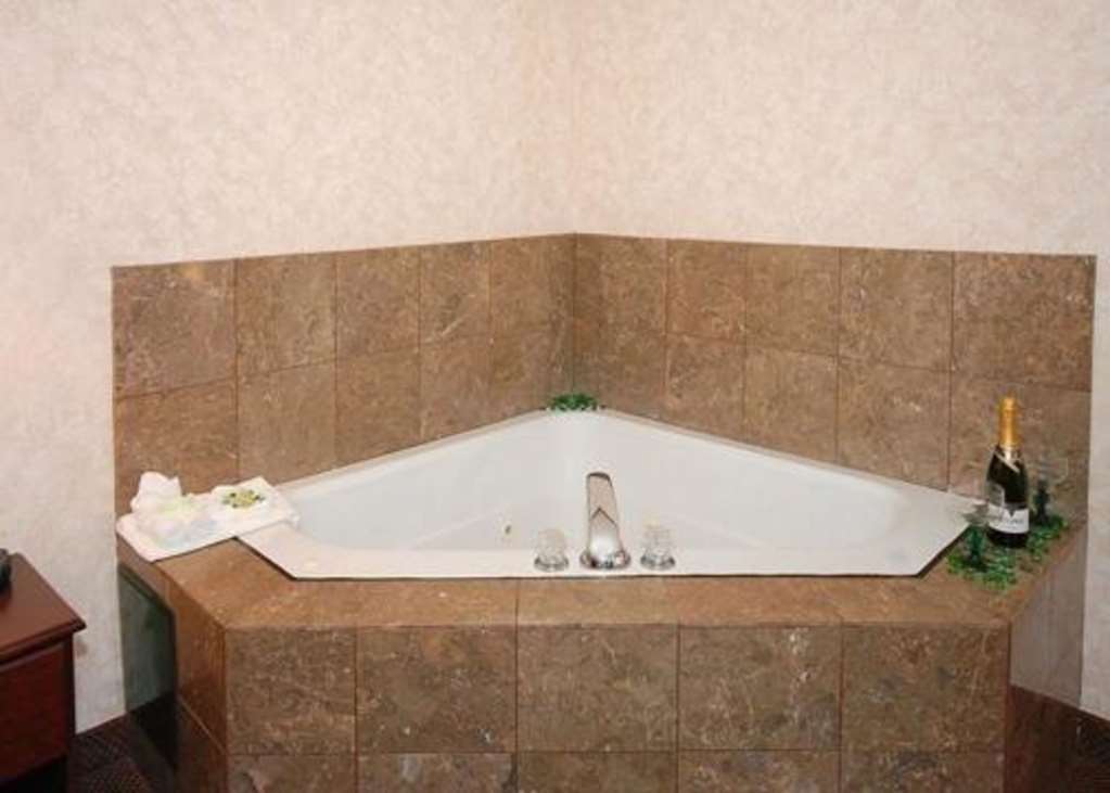 Quality Inn & Suites Tarboro Kingsboro - photo 30