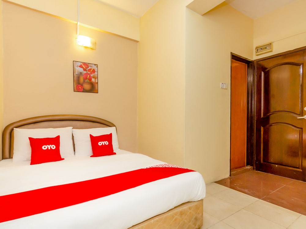 Oyo 89703 B Link Hotel — hotel in Kulai