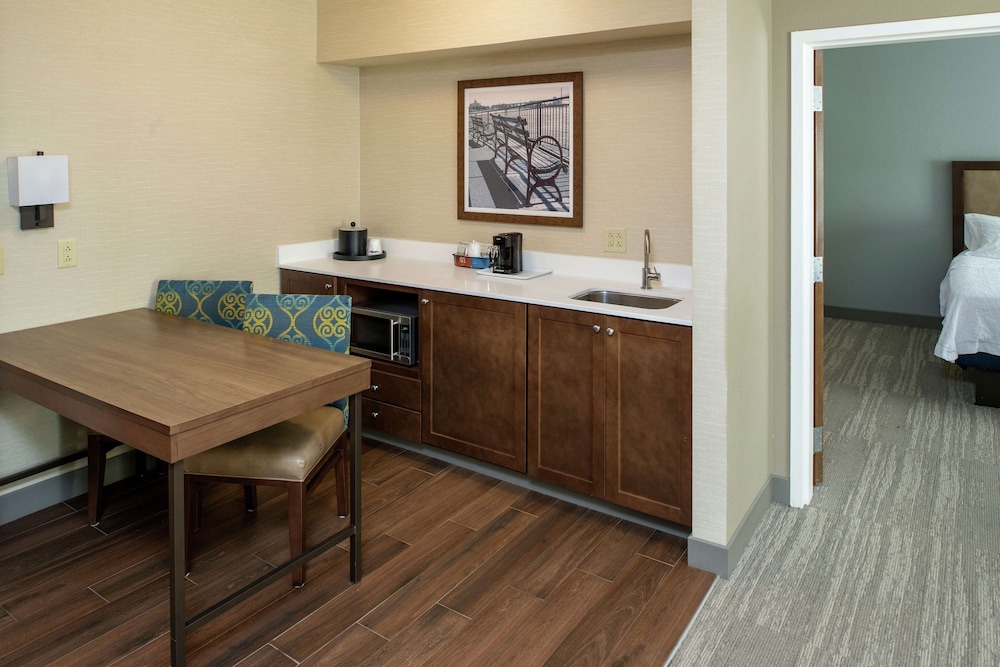 Hampton Inn & Suites Binghamton Vestal - photo 16