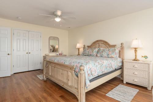 Cox Landing by Oak Island Accommodations - photo 36
