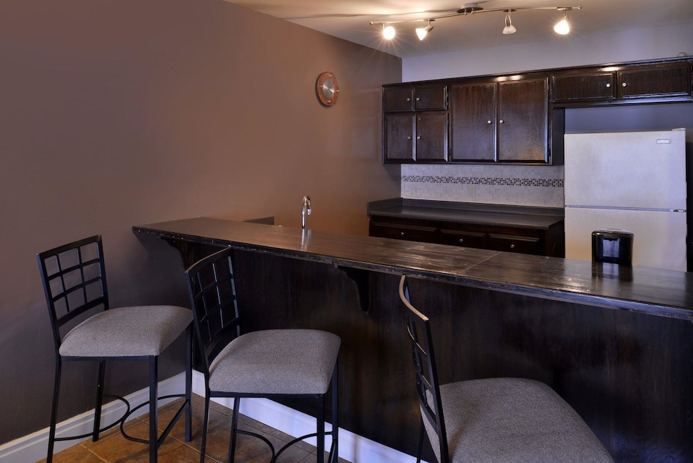 Quality Inn & Suites Indio I 10 - photo 4