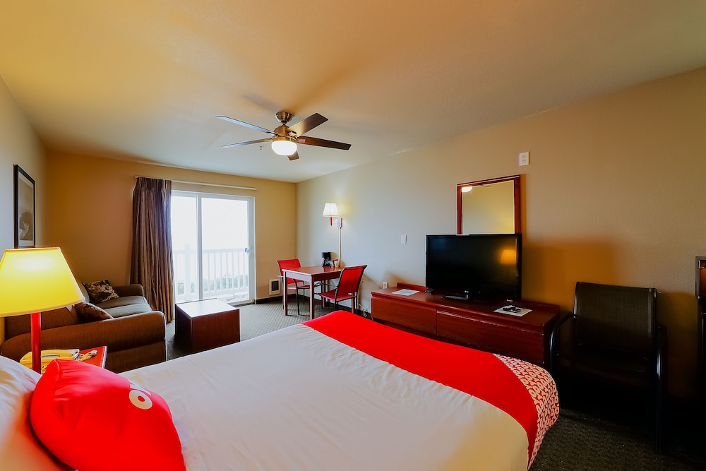 Siletz Bay Beachfront Hotel by OYO Lincoln City - photo 50