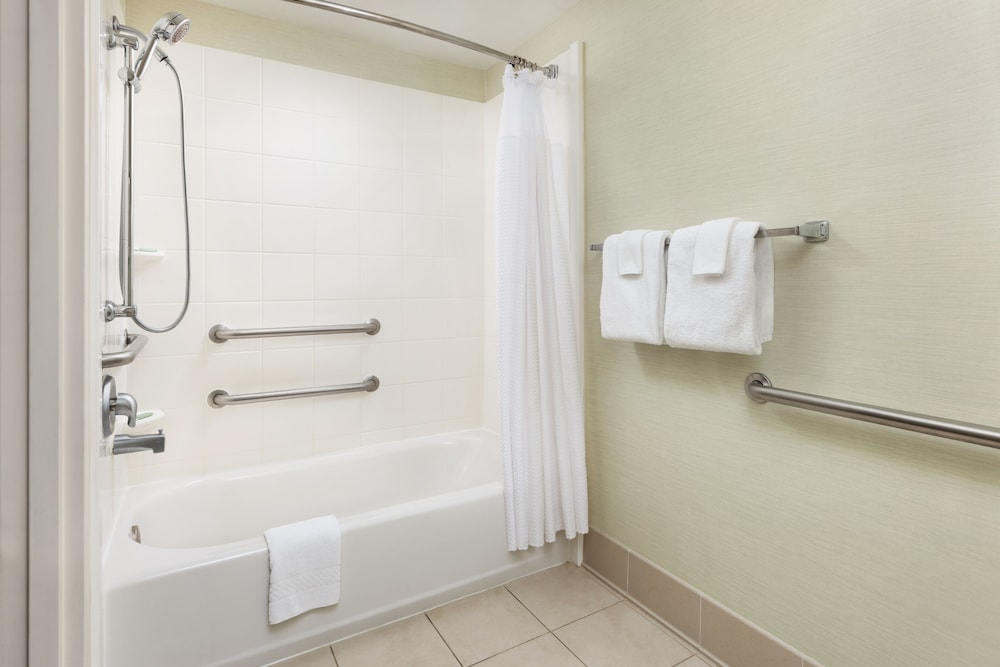 Courtyard Flint by Marriott - photo 25