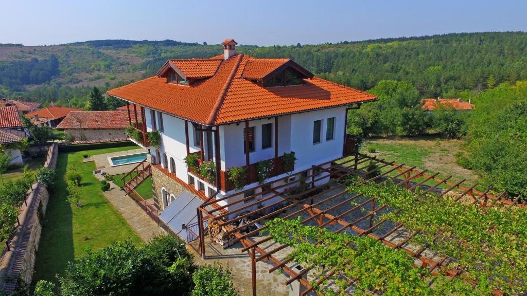 Guest House Diabora — 4-Star Luxury Hotel in Veliko Turnovo, Bulgaria