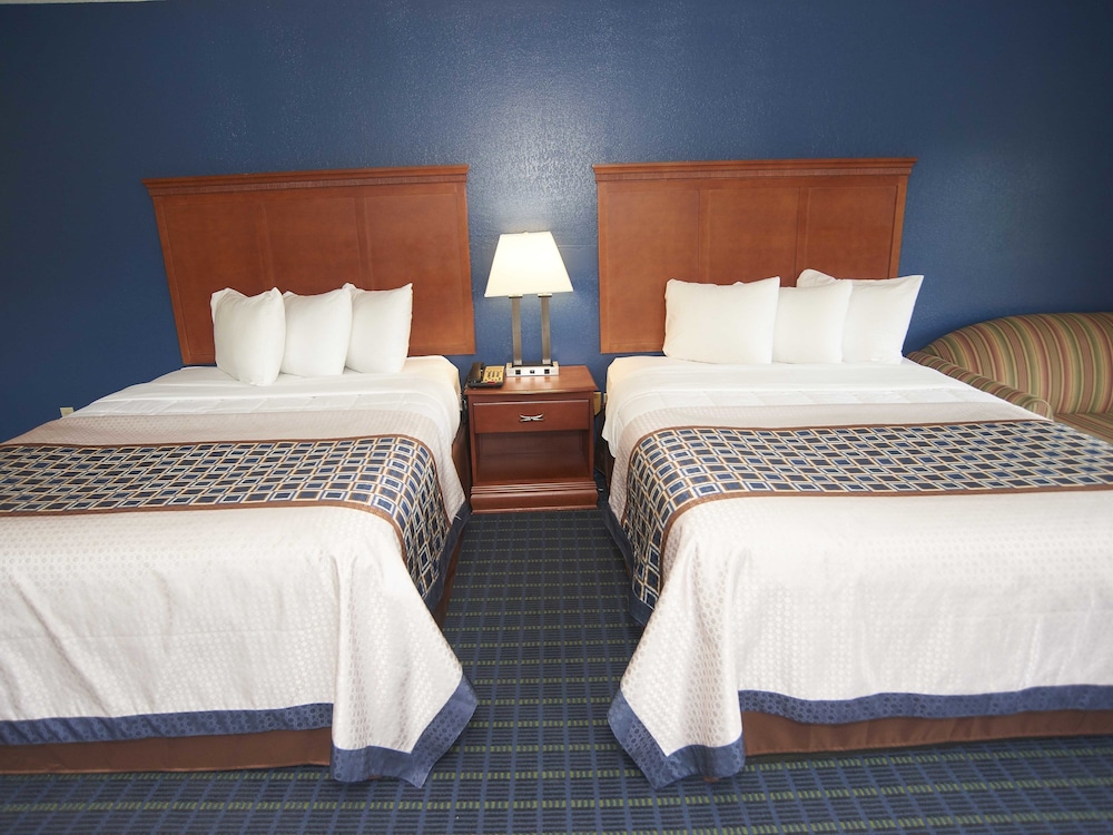 Swiss Chalets Village Inn - photo 20
