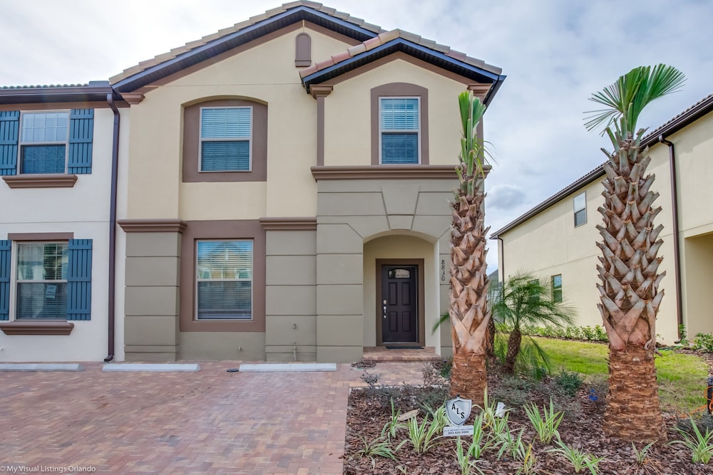 5 Bed 5 Ba Home W Pool & Spa — 4-Star Luxury Hotel in Kissimmee, United States