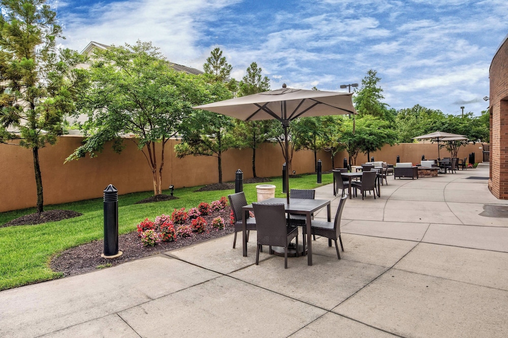 Courtyard by Marriott Newport News Airport - photo 19