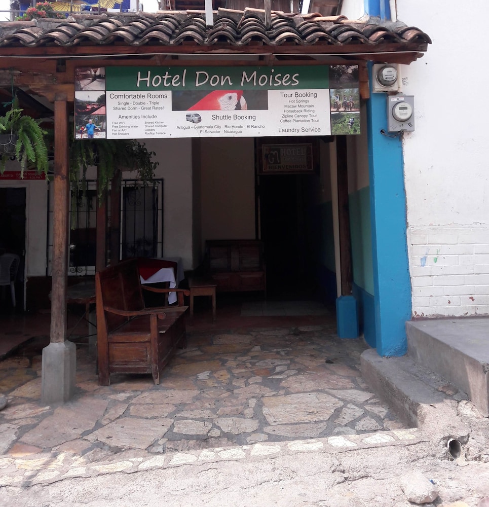 Hotel Don Moises Hostel in Copan, Honduras