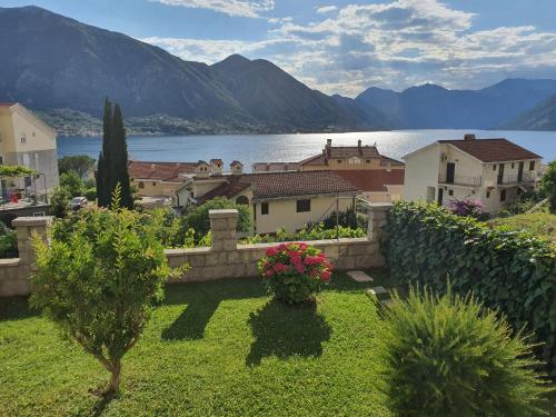 Pearl Shell Apartments — 4-Star Luxury Hotel in Kotor, Montenegro