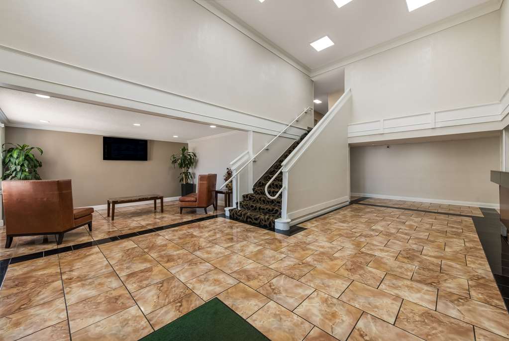 Quality Inn Saint Louis Airport - photo 8