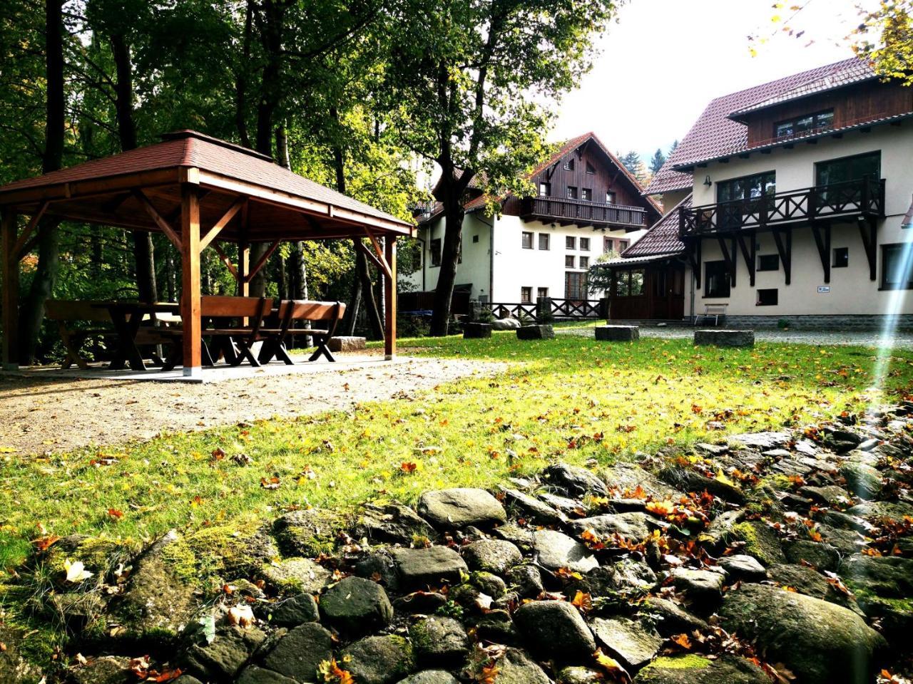 Wonder Home Dom Willa Karpacz Blisko Centrum Tuz Przy Stoku I Restauracji — 4-Star Luxury Hotel in Karpacz, Poland