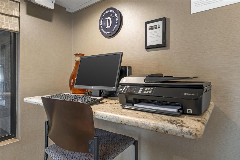 Best Western Plus Anaheim Inn - photo 40