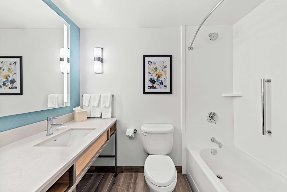 Hilton Garden Inn Seattle North Everett - photo 28