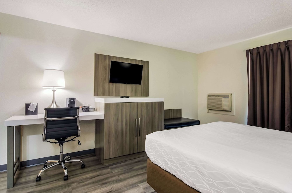 Rodeway Inn Enumclaw Mount RainierCrystal Mountain - photo 7
