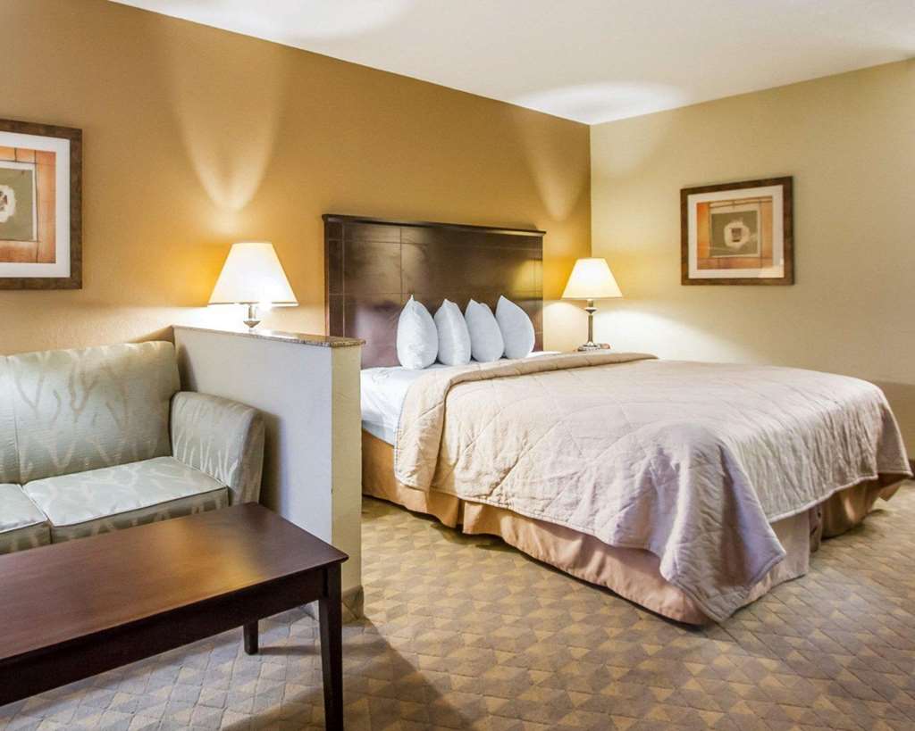 Quality Inn & Suites Greenville I 65 - photo 32