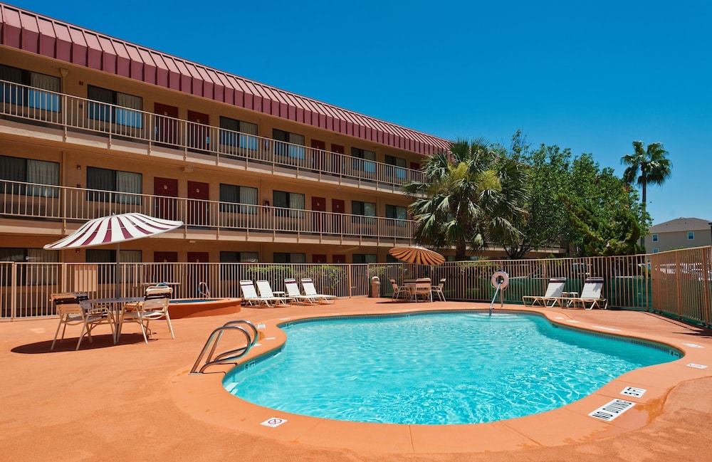 Red Roof Inn Corpus Christi South - photo 15