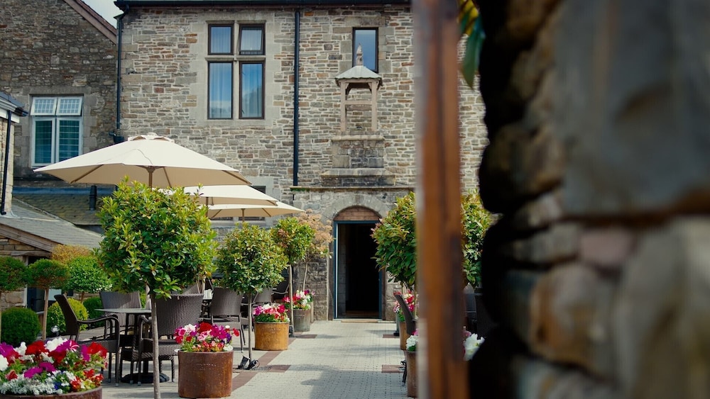 Lanelay Hall Hotel & Spa in Pontyclun, United Kingdom