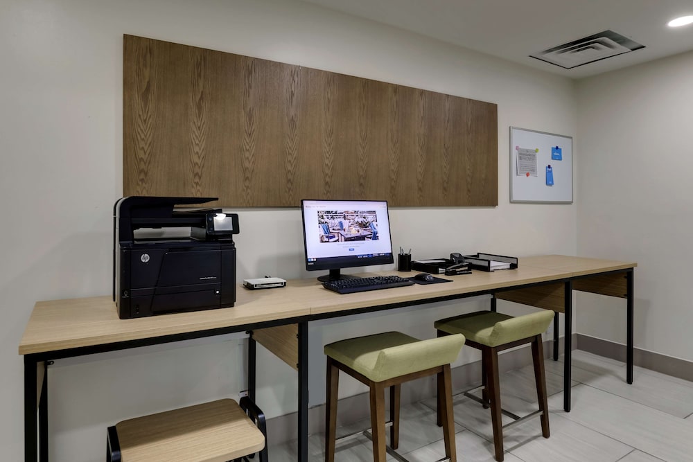 Hilton Garden Inn Fort Worth Fossil Creek - photo 58