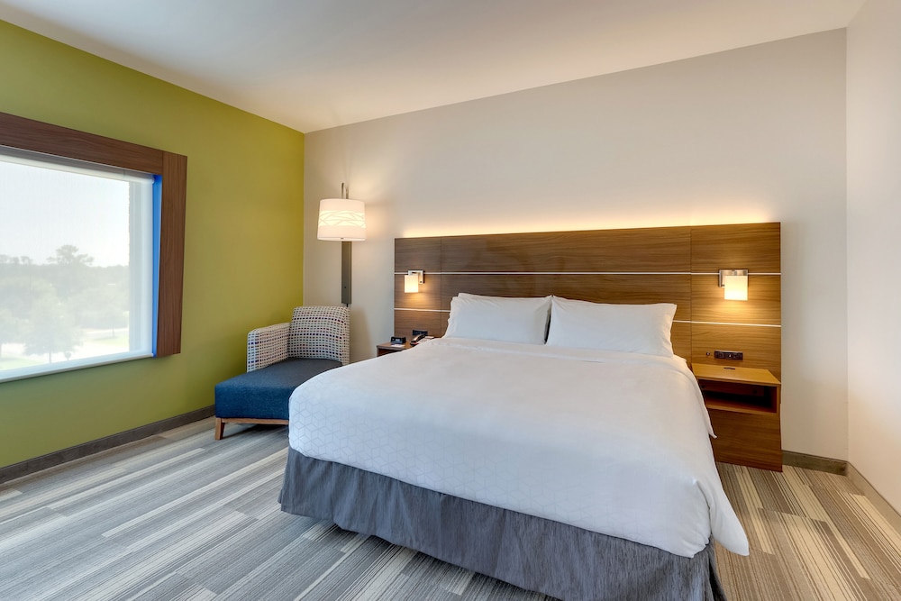 Holiday Inn Express Wilmington Porters Neck - photo 16