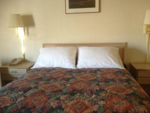 Economy Inn - photo 10