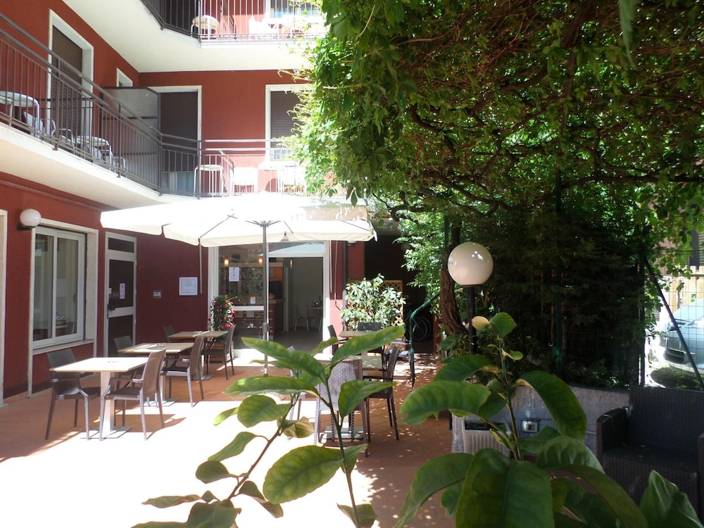 Hotel Capinera - carbon neutral hotel in Garda