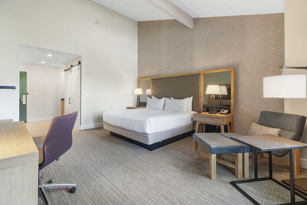 Pala Mesa Golf Resort - carbon neutral hotel in Fallbrook