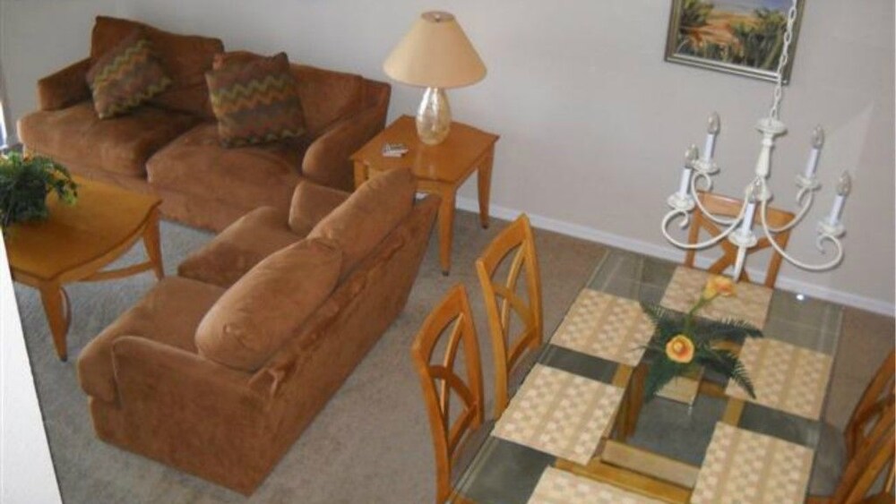TweedleDum & Dees Townhome - photo 10