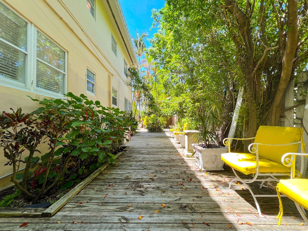 La Casa A North Beach Village Resort Hotel - photo 33