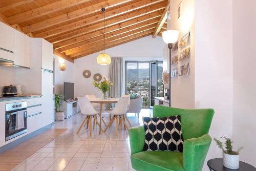 Suite With View Free Parking Appartamento Aurora Lugano — 4-Star Luxury Hotel in Lugano, Switzerland
