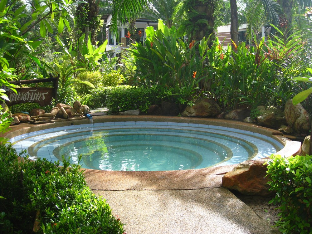 Nattha Waree Hot Spring Resort and Spa in Nuea Khlong, Thailand