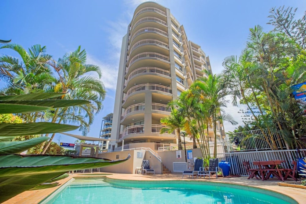 Wharf Boutique Apartments — 4-Star Luxury Hotel in Surfers Paradise, Australia